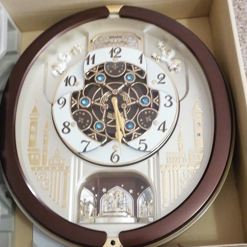 Seiko special collector editon melody clock